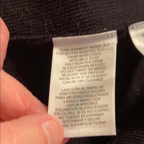 Jones of New York Signature buckle front jacket - Picture 7 of 10